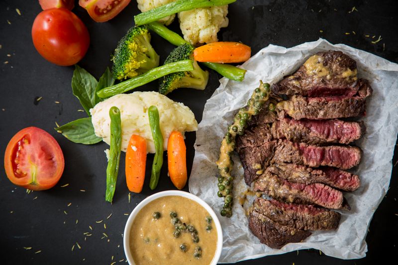 Fresh lamb chops and cuts for wholesale